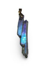 Load image into Gallery viewer, Sage Aura Colombian Faden Quartz Pendant, Colombia &amp; USA aura
