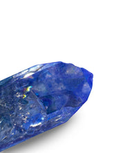 Load image into Gallery viewer, Periwinkle Aura Double Coated Lemurian Seed, Brazilian Quartz, USA aura
