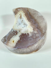 Load image into Gallery viewer, Druzy Agate Geode Quartz Moon
