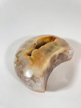Load image into Gallery viewer, Druzy Agate Geode Quartz Moon

