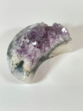 Load image into Gallery viewer, DruzyMassive Amethyst Agate Jasper Moon, Super Extra, Brazil
